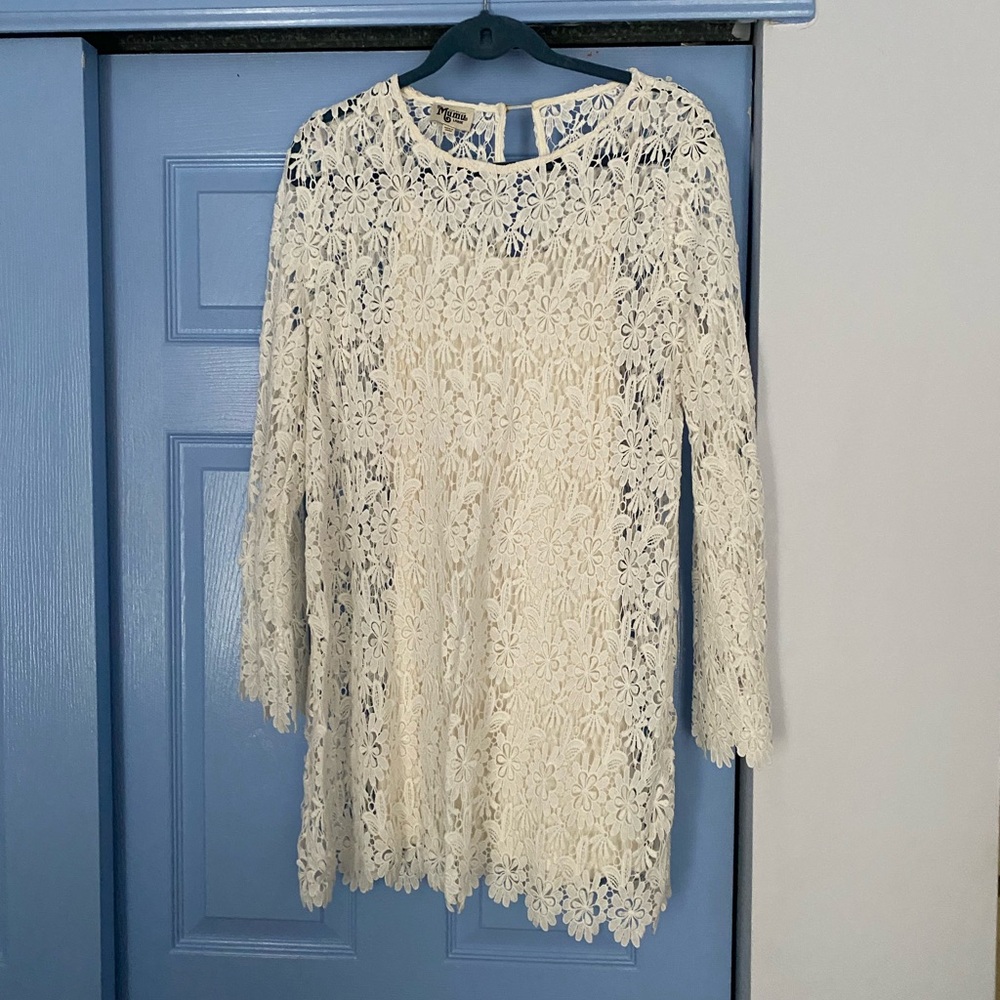 Elegant Cream Lace Dress